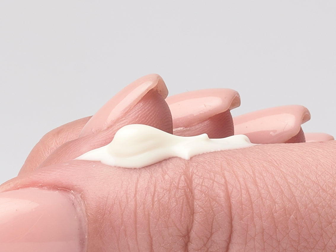 Écran Solaire SPF 50+ à l'Acide Hyaluronique